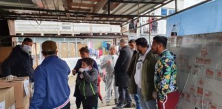 O Humanitarno karavani telo vas tar Hođa Ali Berat avdive ani Topaana..dikhen Video