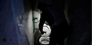 Министер им порача на Ромите „да ги чистат валканите тоалети“ – опозицијата бара негова оставка