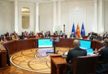 1200 стипендии за средношколци и 150 за студенти Роми – засилена поддршка за инклузивно образование