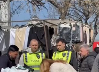 ВЕСТ: Полиција и инспекција влегоа на плоштадот во Шуто Оризари-тргнати ситните продавачи
